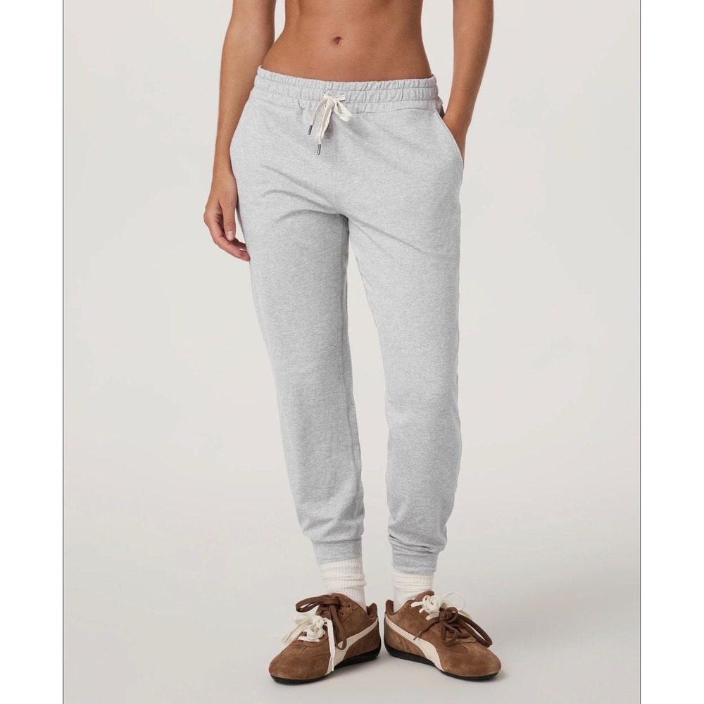 Vuori Performance Jogger Heather Grey Women Small Slim Tapered Pants 27 Inseam